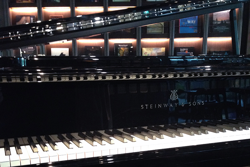 アートな街・天王洲 スタインウェイ＆サンズ東京